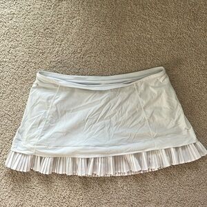 White athletic Lululemon skirt